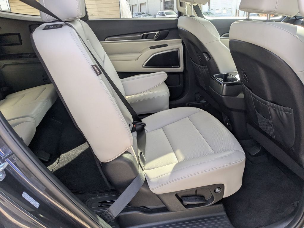 Thumbnail: 2025 Kia Telluride - 30