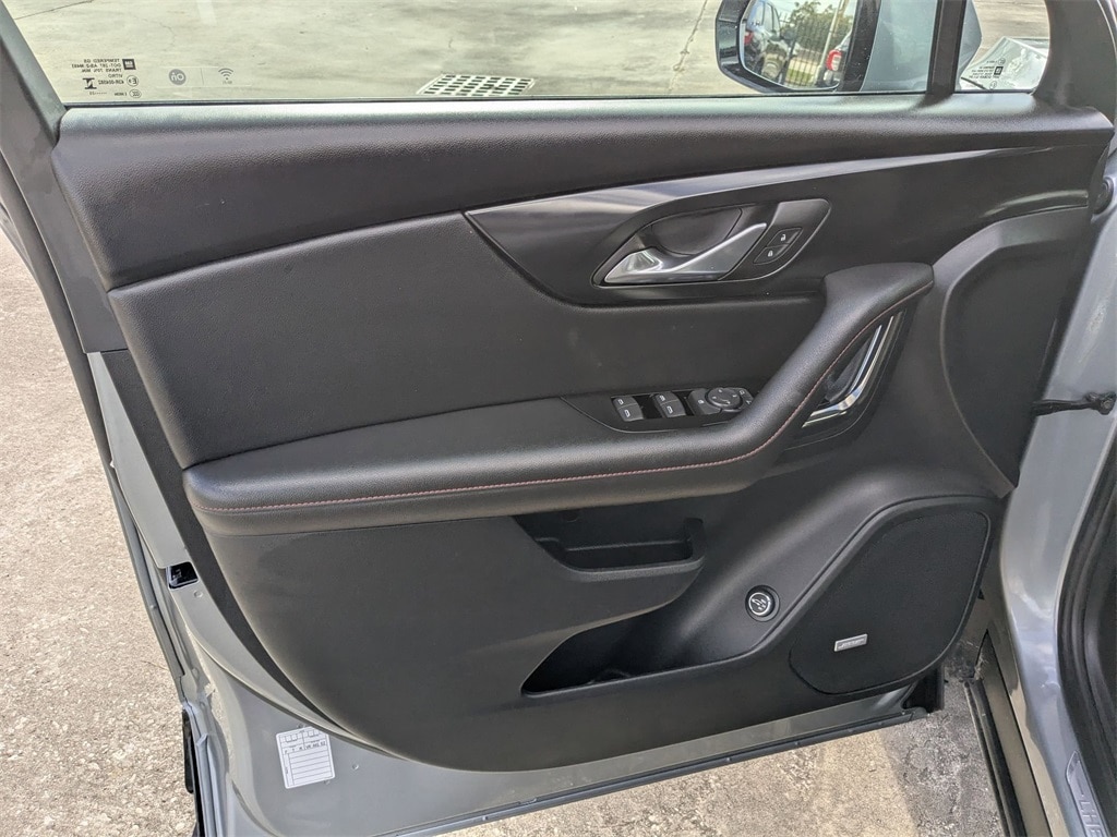 Thumbnail: 2025 Chevrolet Blazer - 11