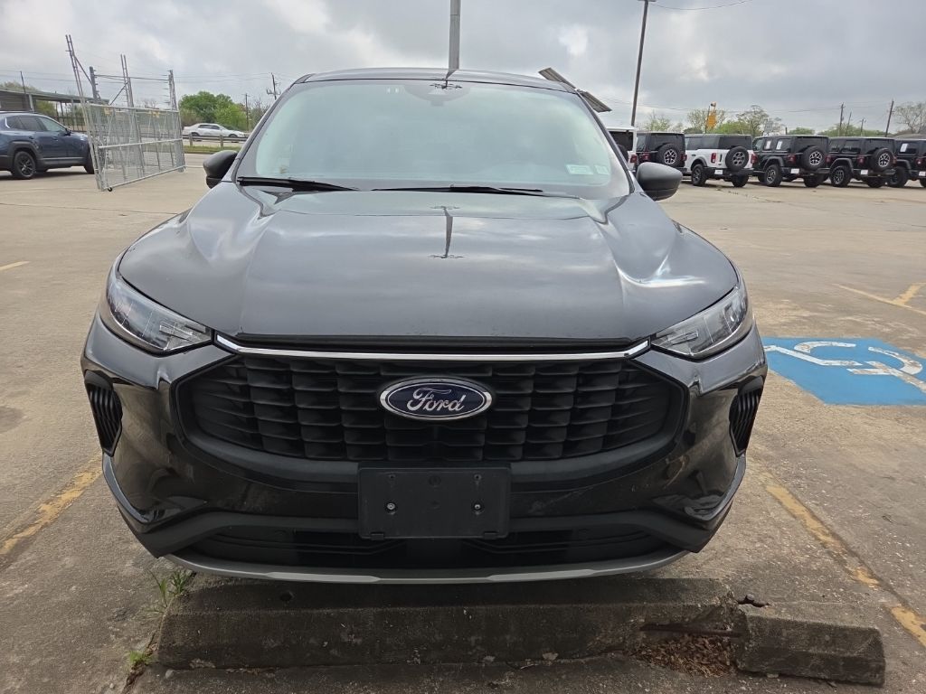 Thumbnail: 2025 Ford Escape - 8