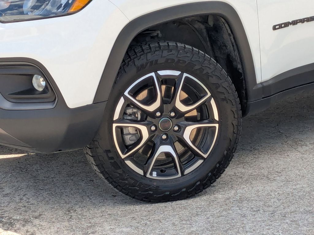 Thumbnail: 2025 Jeep Compass - 27