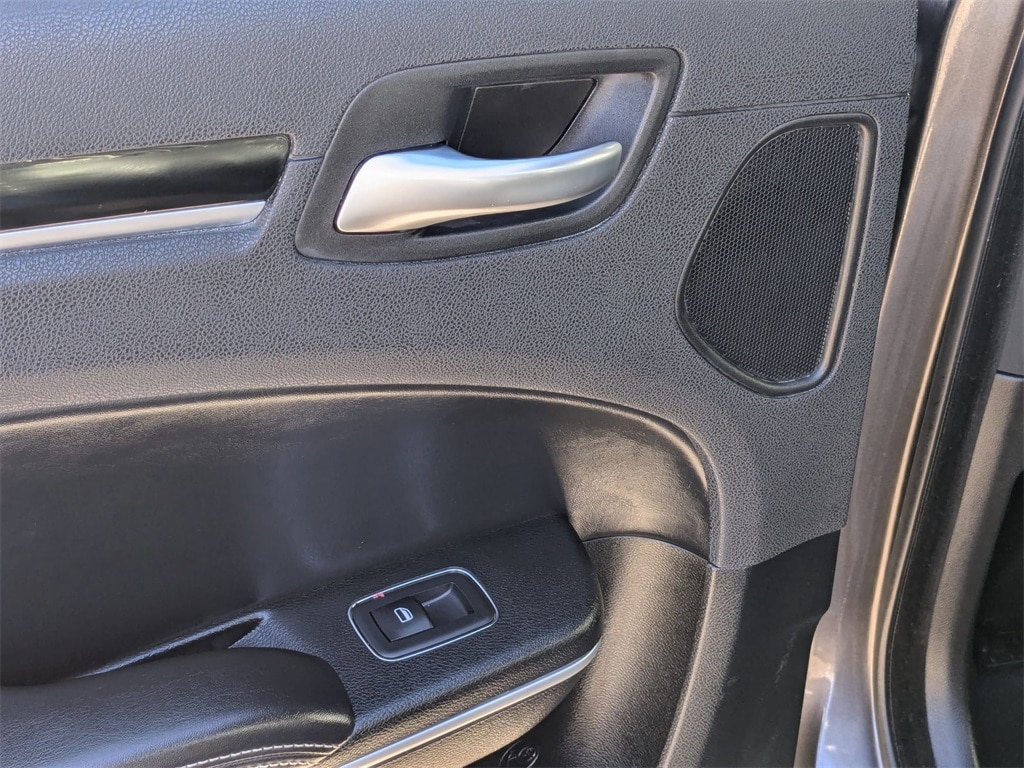 Thumbnail: 2023 Chrysler 300 - 22