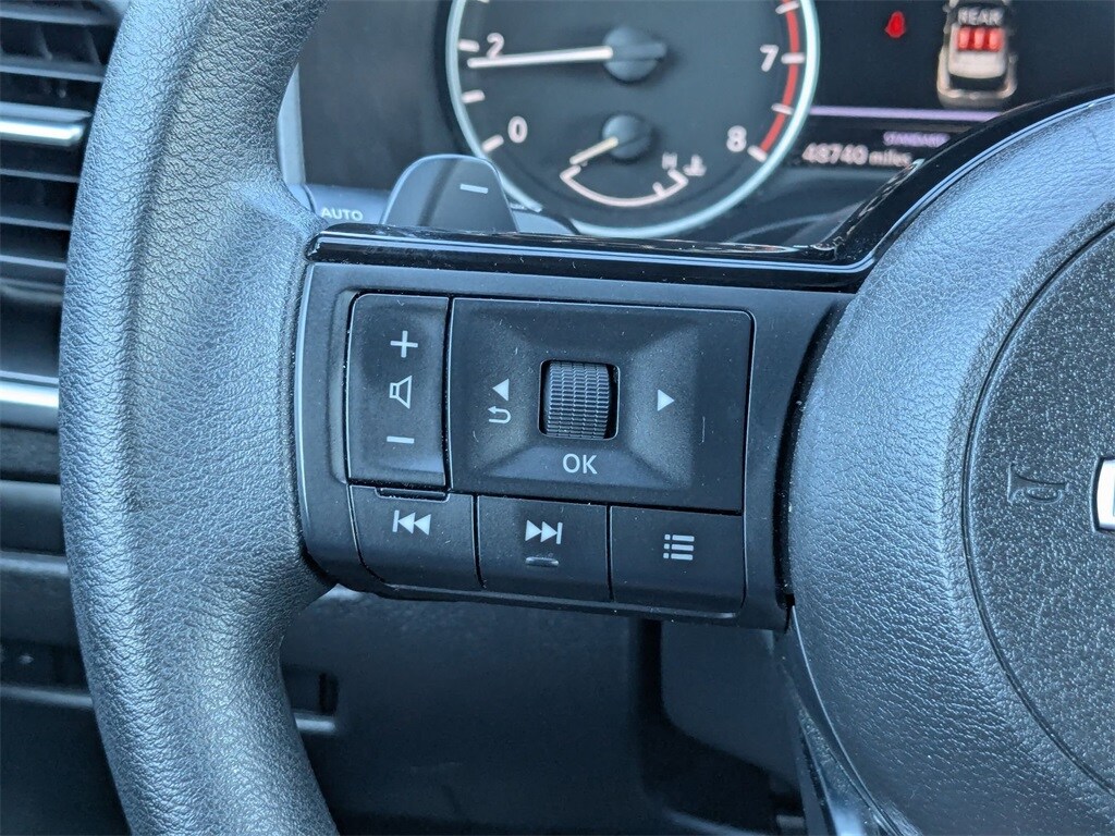 Thumbnail: 2023 Nissan Rogue - 17