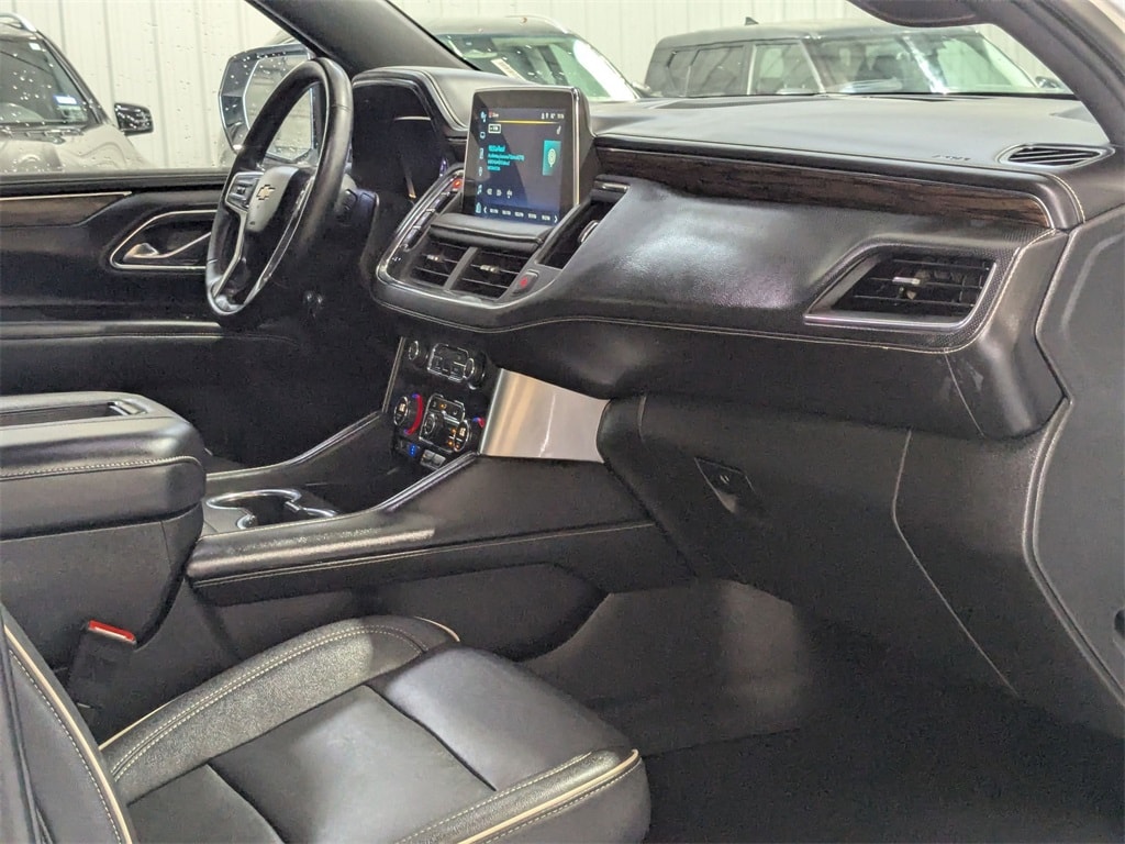 Thumbnail: 2023 Chevrolet Suburban - 32