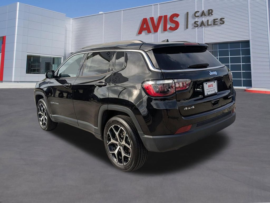 Thumbnail: 2025 Jeep Compass - 9