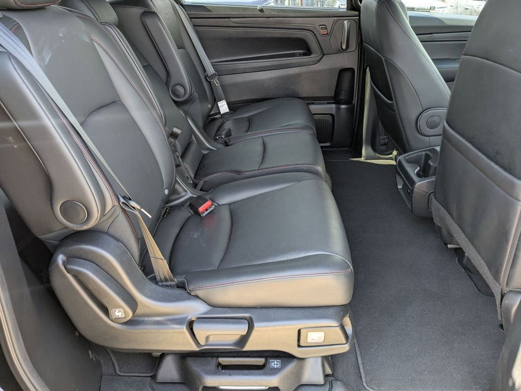 Thumbnail: 2025 Honda Odyssey - 31