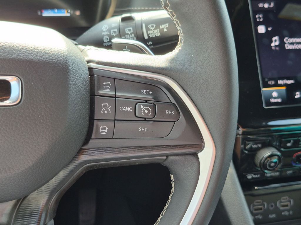 Thumbnail: 2025 Jeep Grand Cherokee - 16
