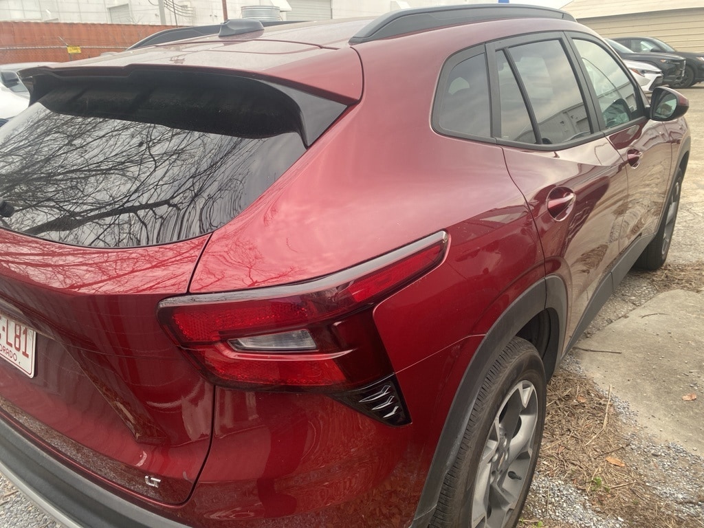 Certified 2025 Chevrolet Trax LT SUV