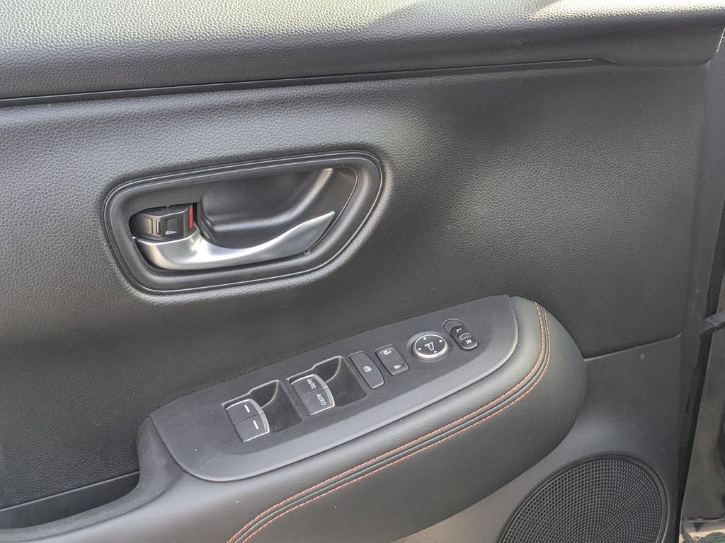 Thumbnail: 2025 Honda HR-V - 13