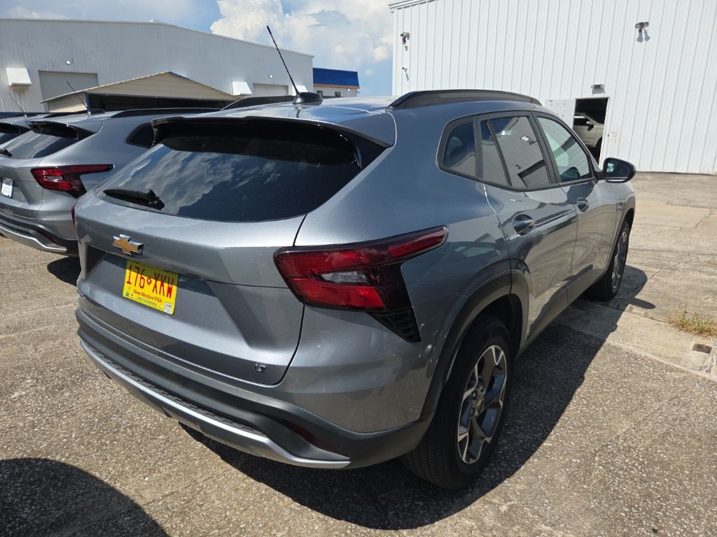 Thumbnail: 2025 Chevrolet Trax - 9