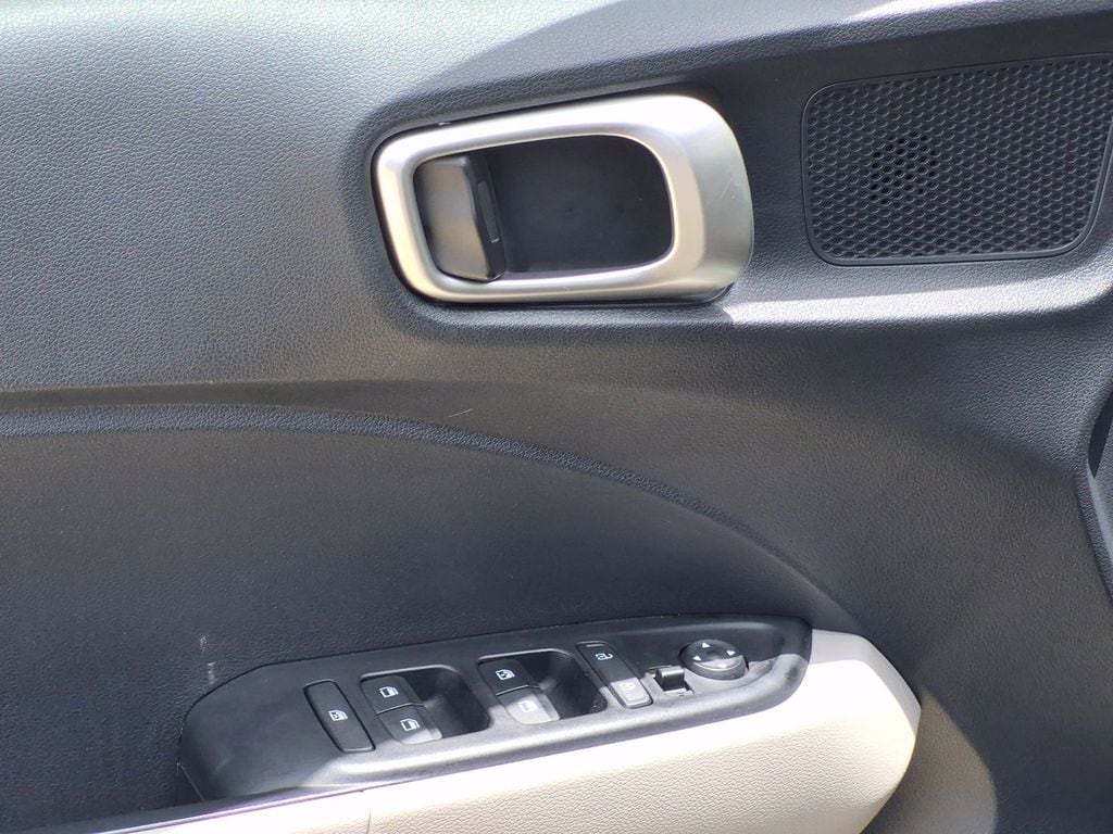 Thumbnail: 2025 Hyundai Venue - 13