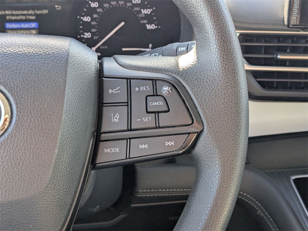 Thumbnail: 2025 Toyota Sienna - 17