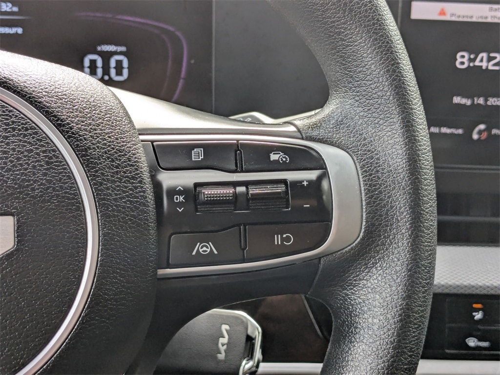 2024 Kia Sportage LX 16