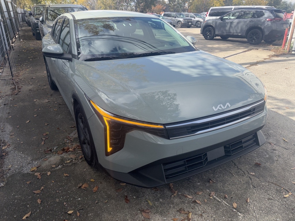 Certified 2025 Kia K4 LXS Sedan