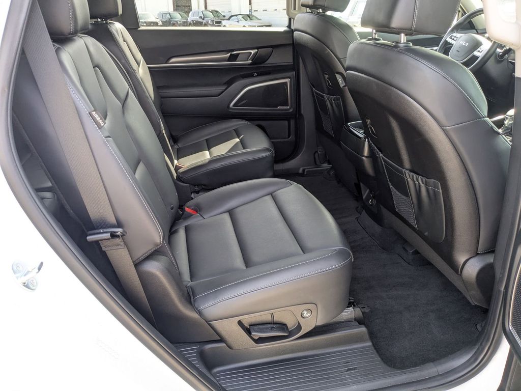 Thumbnail: 2025 Kia Telluride - 31