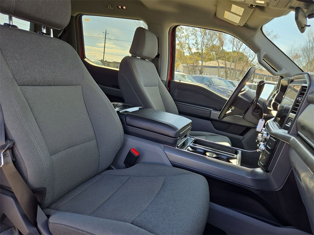 Thumbnail: 2025 Ford F-150 - 31