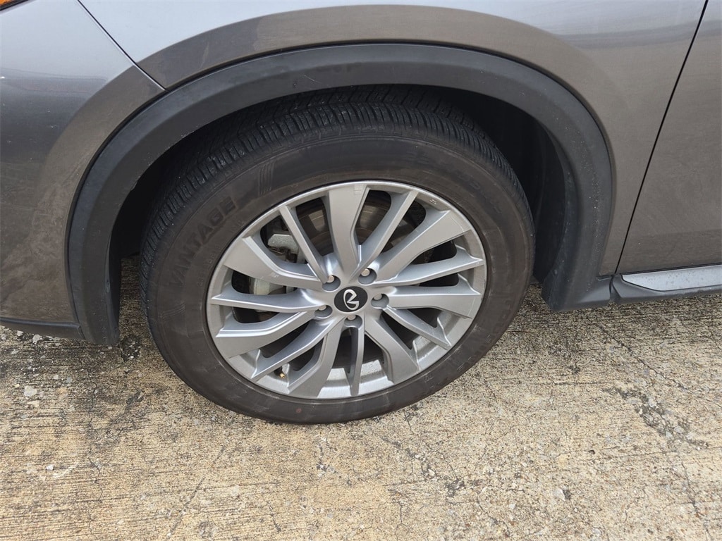 Thumbnail: 2024 INFINITI QX50 - 8