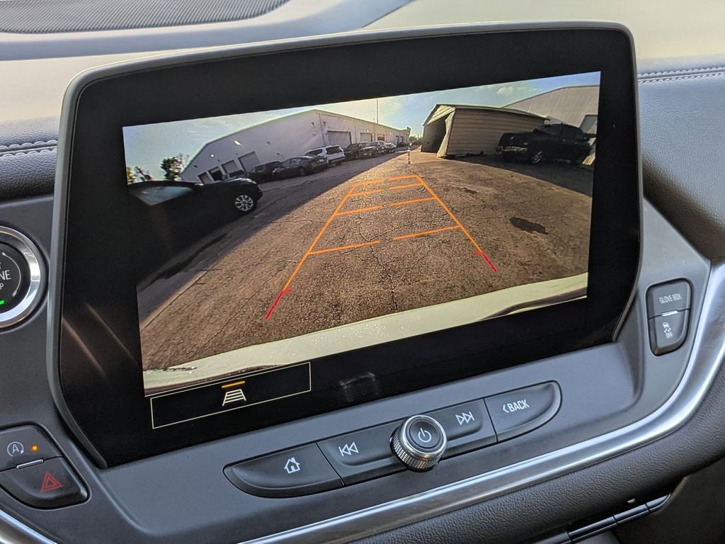 Thumbnail: 2025 Chevrolet Blazer - 19