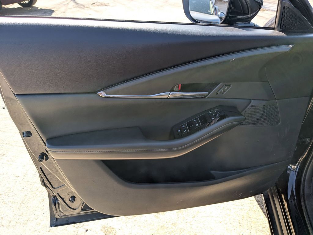 Thumbnail: 2025 Mazda CX-30 - 11