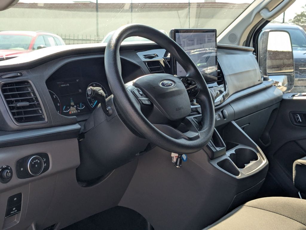 Thumbnail: 2024 Ford Econoline - 14