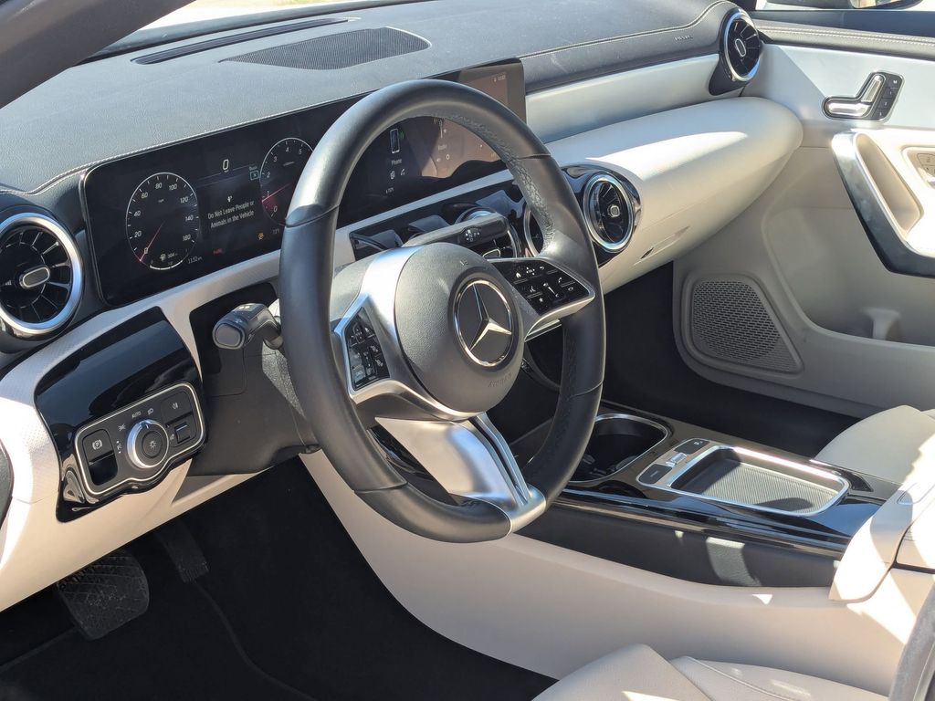 Thumbnail: 2025 Mercedes-Benz CLA - 14