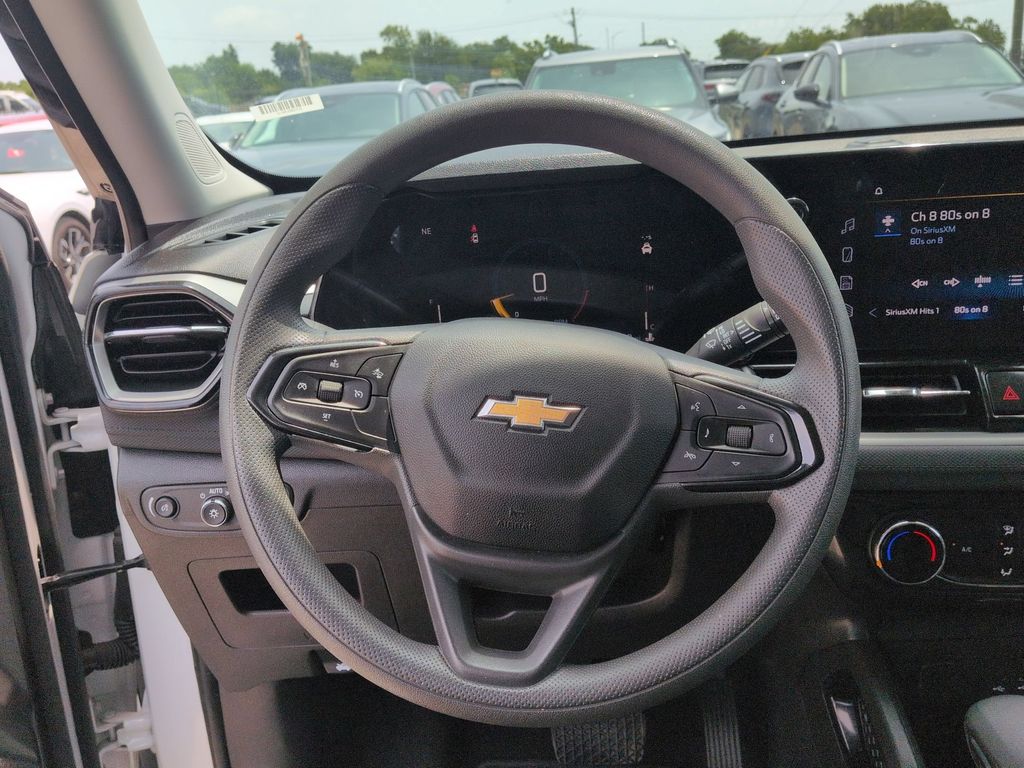 Thumbnail: 2025 Chevrolet TrailBlazer - 22