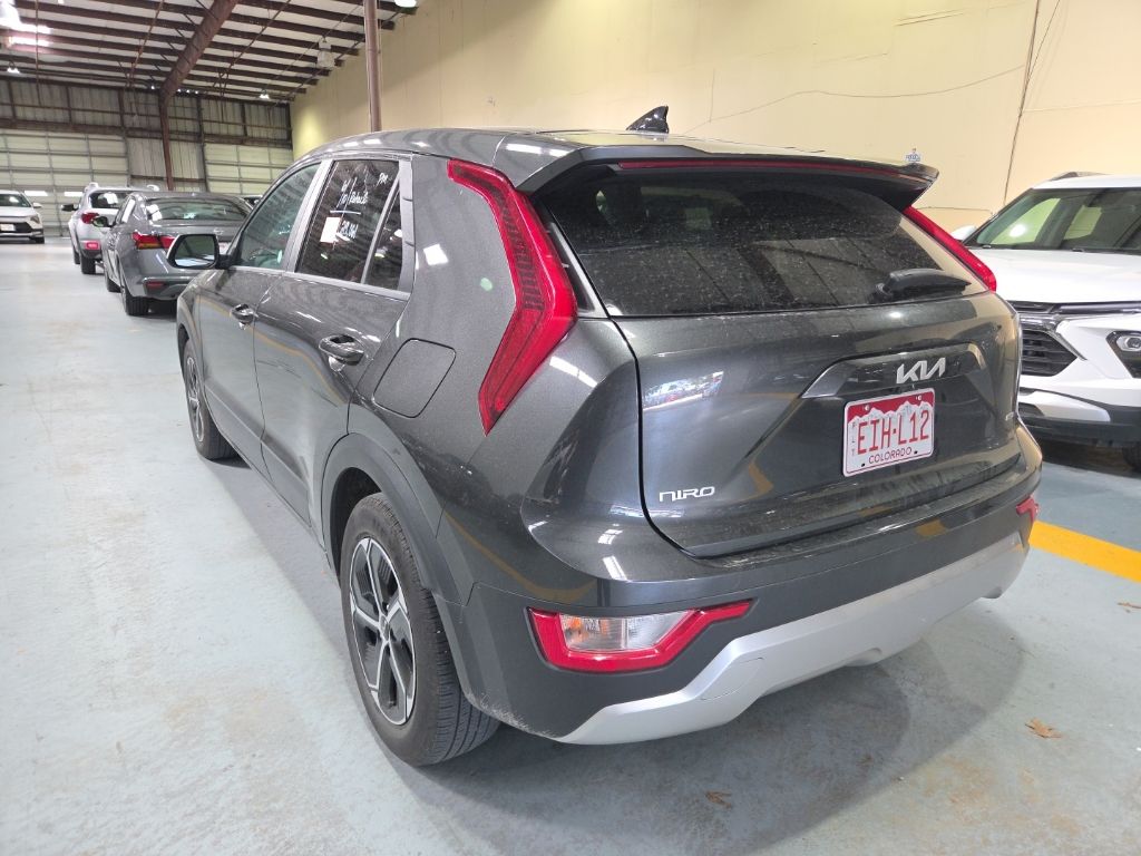 Thumbnail: 2025 Kia Niro - 8