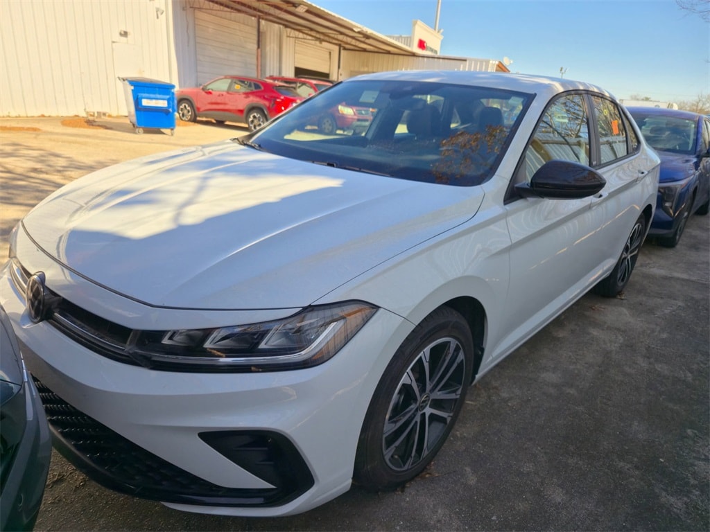 Thumbnail: 2025 Volkswagen Jetta - 1