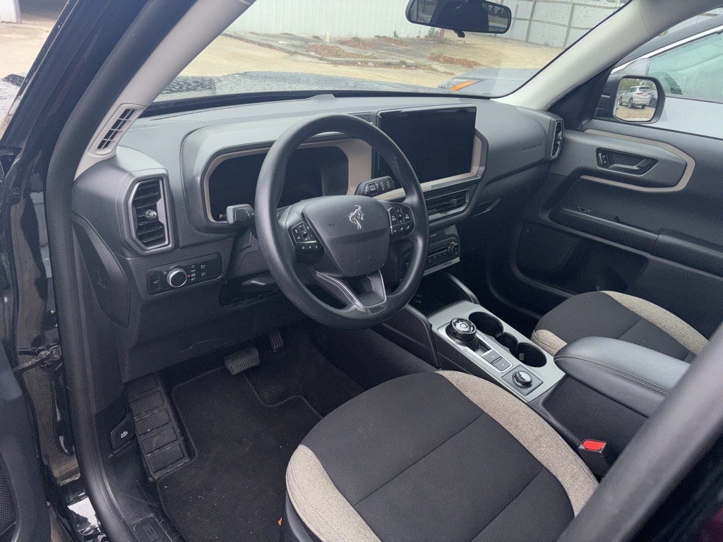 Thumbnail: 2025 Ford Bronco Sport - 7