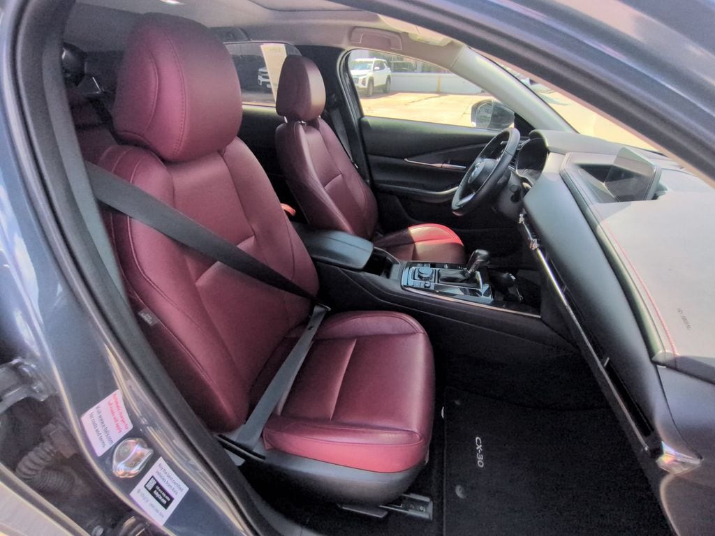 Thumbnail: 2025 Mazda CX-30 - 30