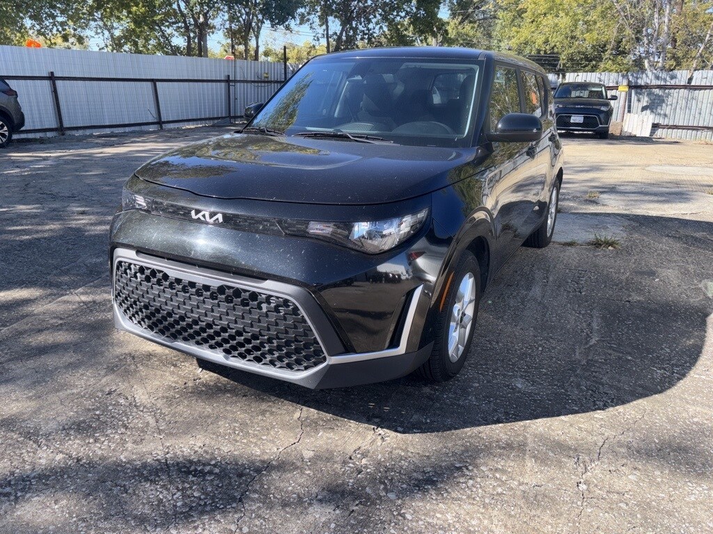 Certified 2024 Kia Soul LX Hatchback