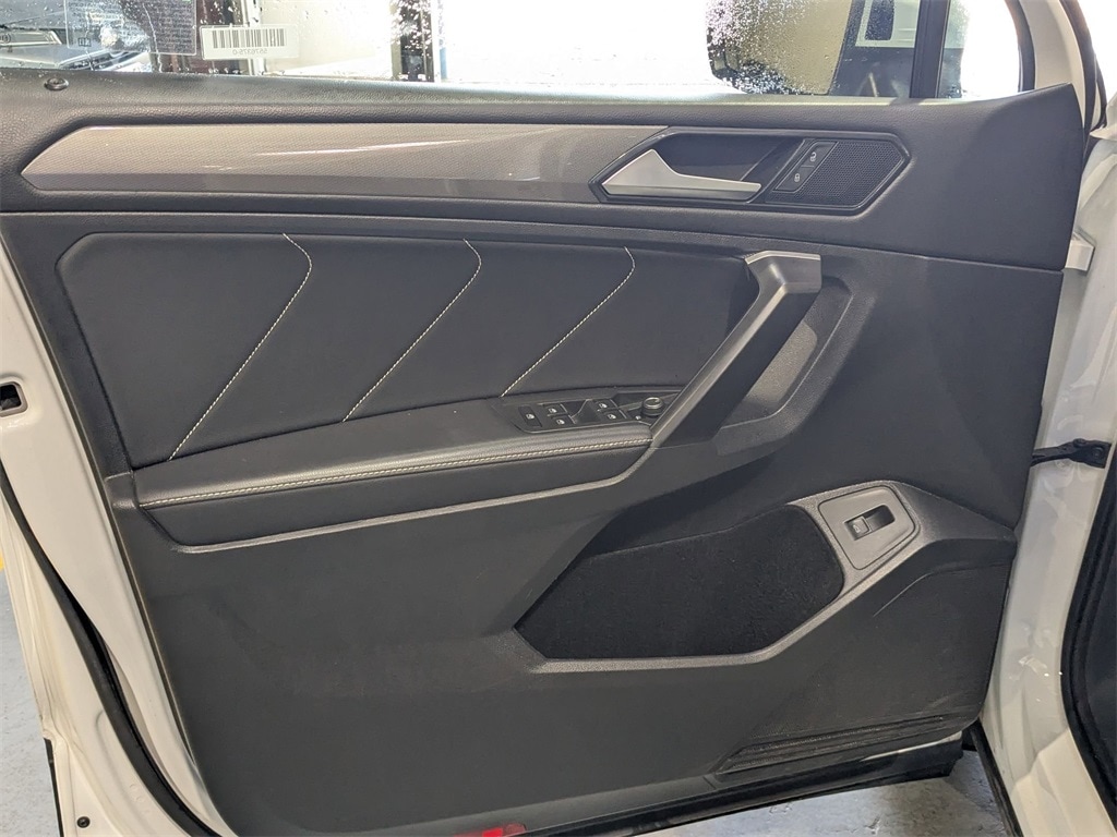 Thumbnail: 2024 Volkswagen Tiguan - 11