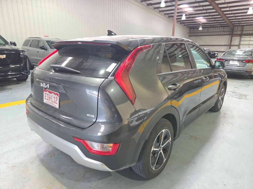 Thumbnail: 2025 Kia Niro - 9