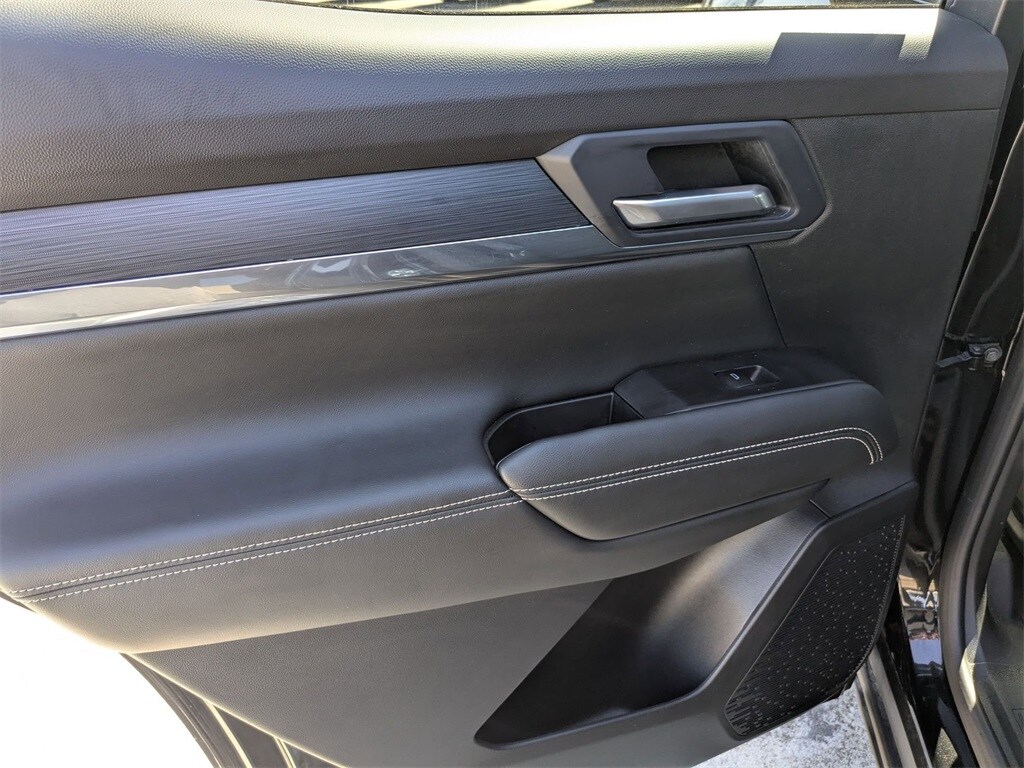 Thumbnail: 2025 GMC Terrain - 24