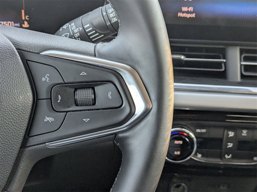 Thumbnail: 2025 Chevrolet Trax - 17