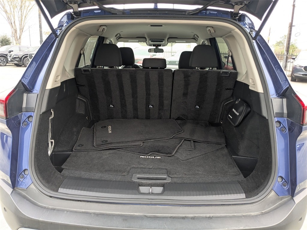 Thumbnail: 2023 Nissan Rogue - 29