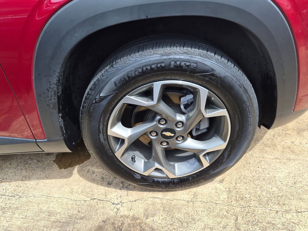 Thumbnail: 2025 Chevrolet Trax - 29