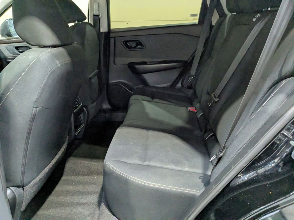 Thumbnail: 2023 Nissan Rogue - 26