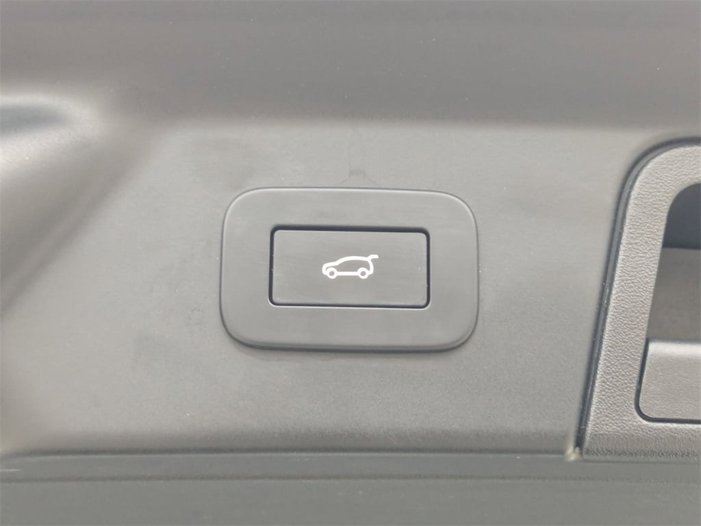 Thumbnail: 2024 Land Rover Range Rover Velar - 31