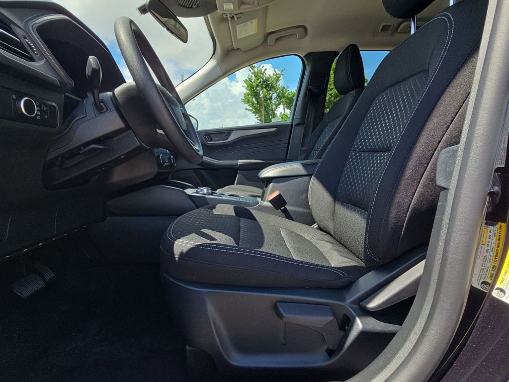 Thumbnail: 2025 Ford Escape - 14