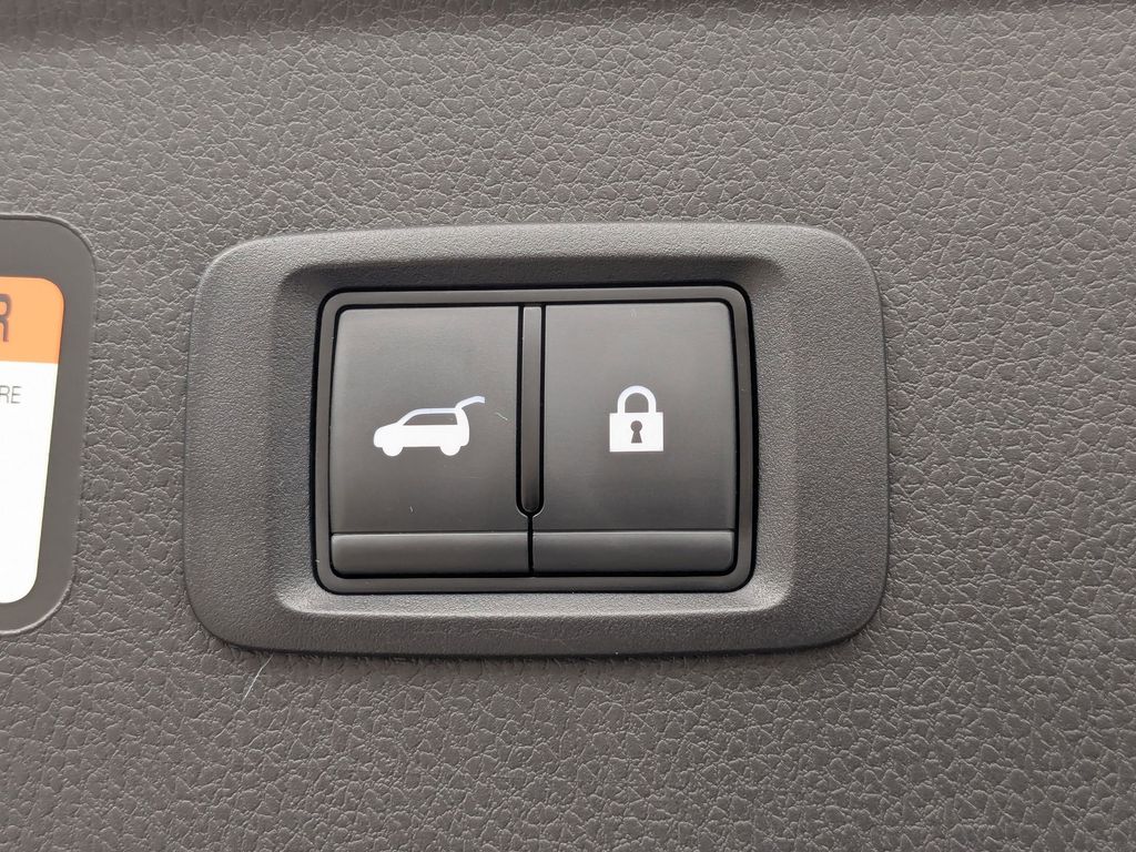 Thumbnail: 2025 Mitsubishi Eclipse Cross - 28