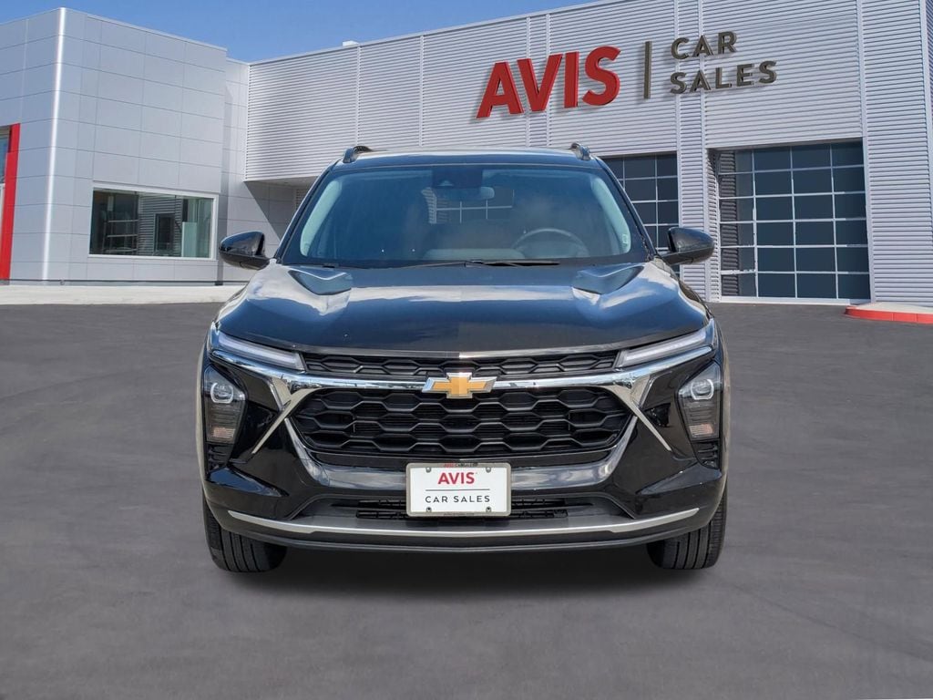 Thumbnail: 2025 Chevrolet Trax - 2