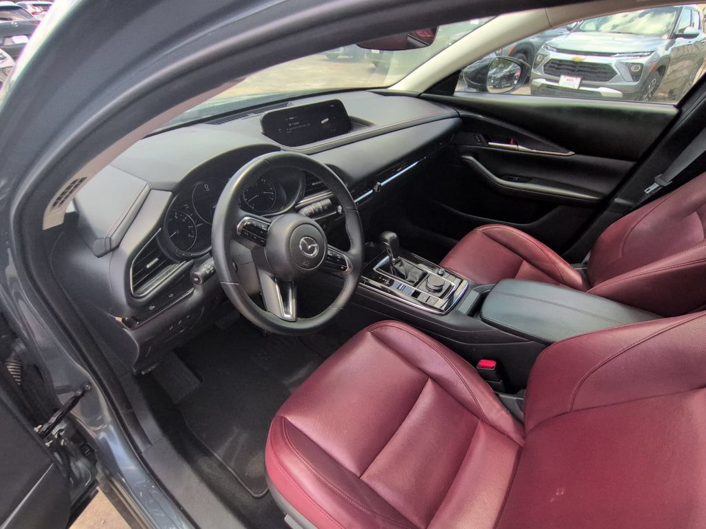 2025 Mazda CX-30 Carbon Edition - Photo 15
