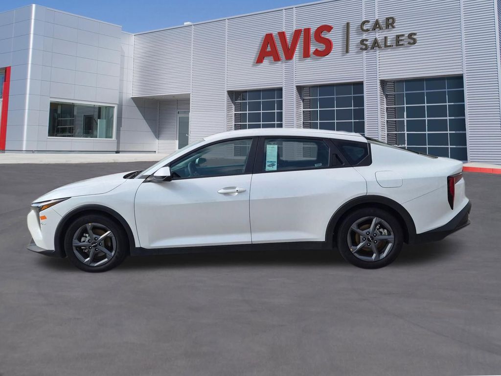 Thumbnail: 2025 Kia K4 - 10