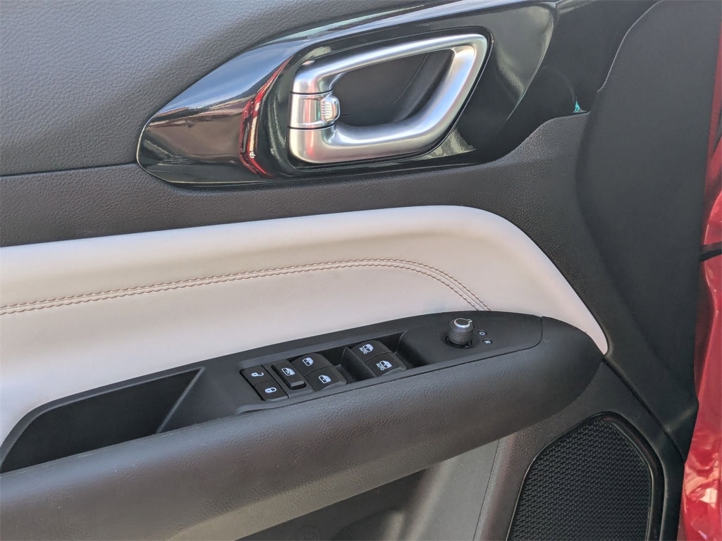 Thumbnail: 2025 Jeep Compass - 13