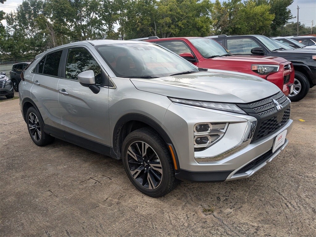 2024 Mitsubishi Eclipse Cross SE photo 4