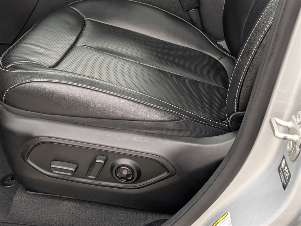 Thumbnail: 2024 Jeep Grand Cherokee L - 24