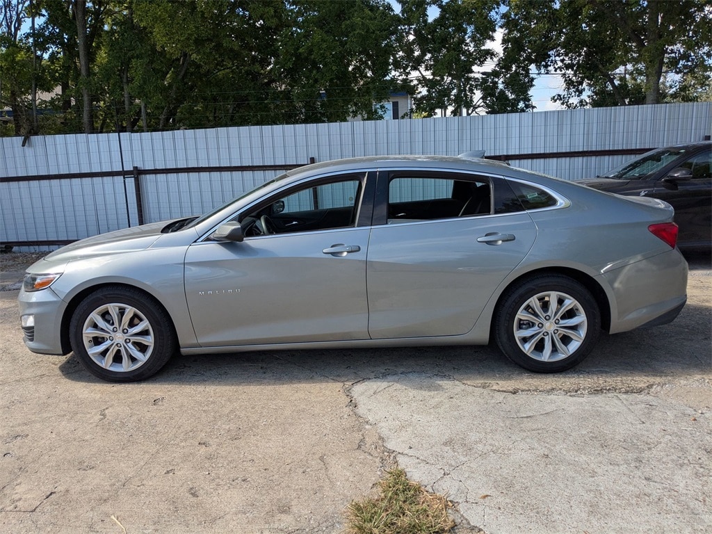 Thumbnail: 2024 Chevrolet Malibu - 2