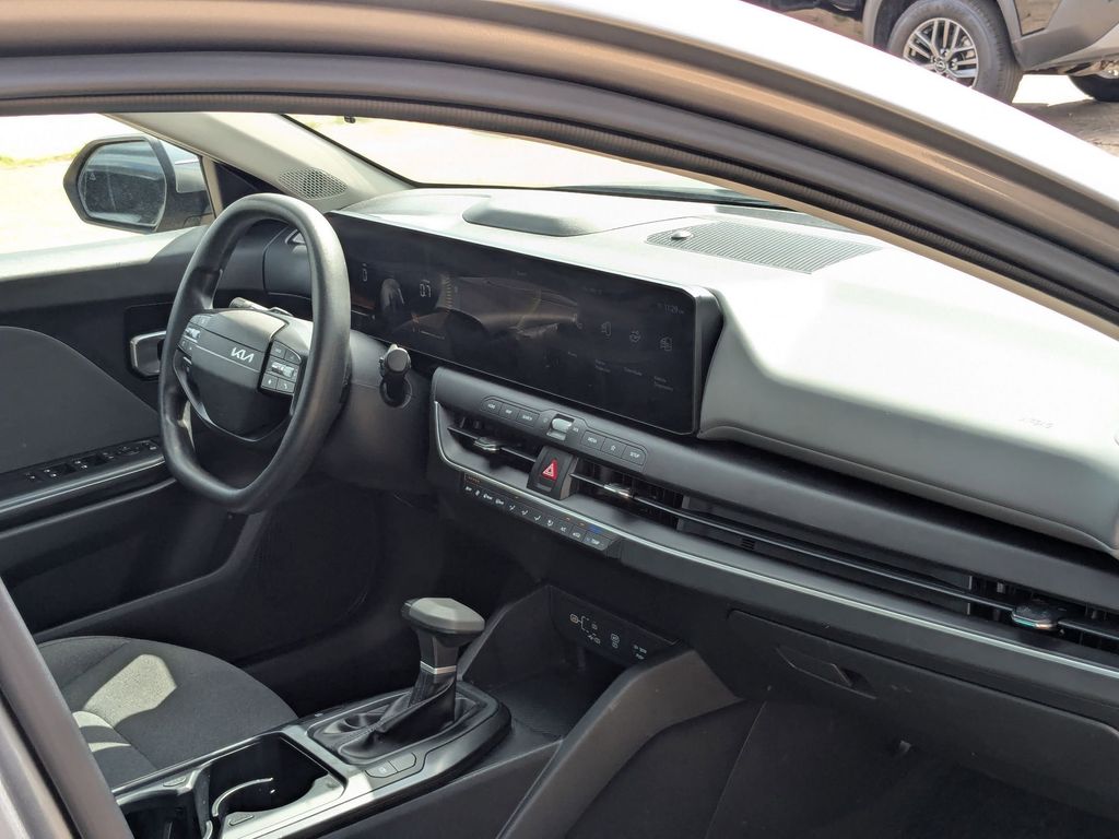 Thumbnail: 2025 Kia K4 - 30