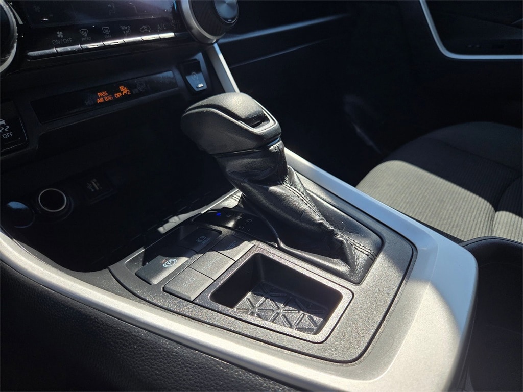 Thumbnail: 2025 Toyota RAV4 - 22