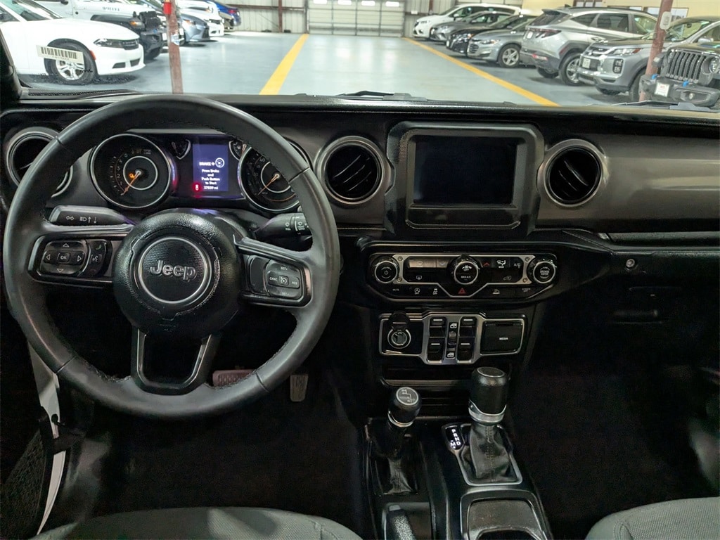 Thumbnail: 2023 Jeep Gladiator - 26